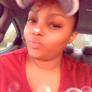 Meet your Posher, Nakia